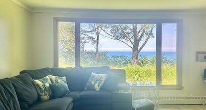Updated Lakefront Cottage with Spectacular Lake Erie Views
