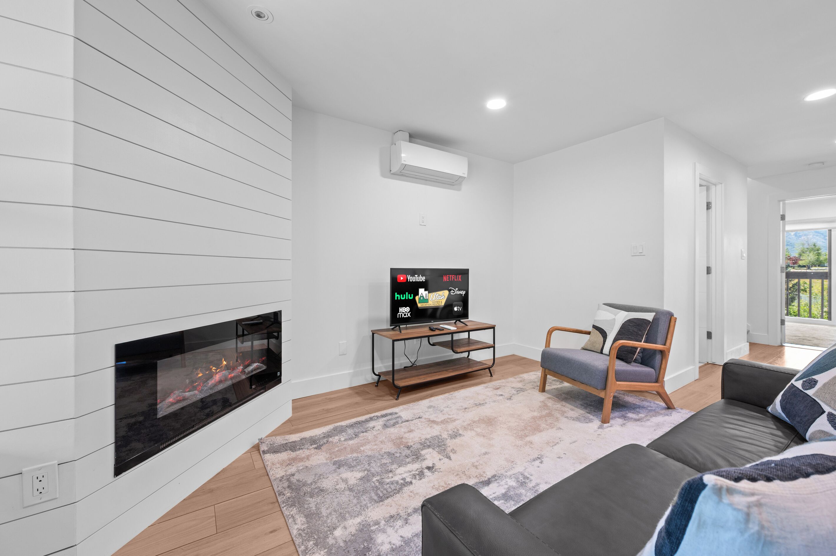 Smart TV, fireplace, foosball, table tennis