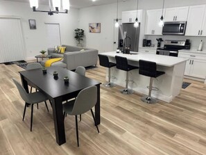 Interior - Retreat in Ocala with Video Game Room (Ocala)