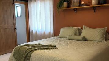 4 bedrooms, bed sheets