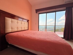 Double Room, Balcony, Mountain View