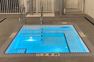 Bañera de hidromasaje interior