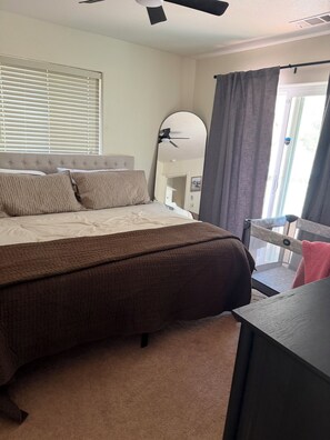 Room - 

Make yourself at home at this cozy and inviting lake house in Oak Shores (Bradley)