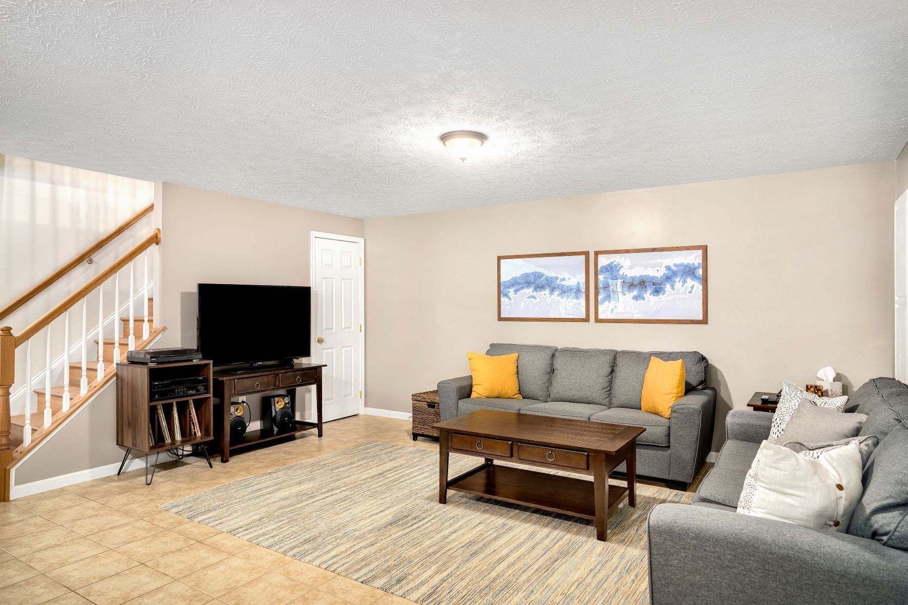 Basye Bungalow | Spacious 4br/3ba Cabin With Hot Tub, Fire Pit, Deck - Virginia