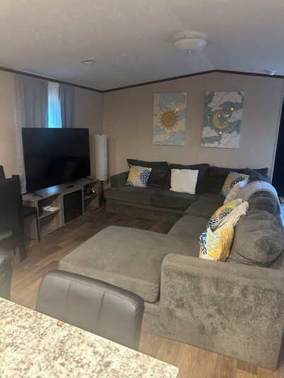 Perfect 4-bedroom mobile home with AC in welcoming McRae-Helena
