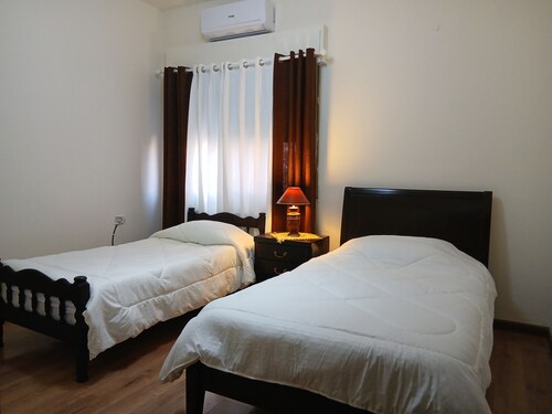 Modern 3‑Bedroom Apartment with Full Amenities & Easy Access in Amman