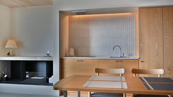 Twin Room, Non Smoking, Ocean View | Private kitchen | Full-size fridge, microwave