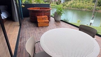 Standard Cabin, Lagoon View | Terrace/patio