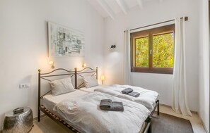 4 chambres, accès au Wi-Fi (inclus)