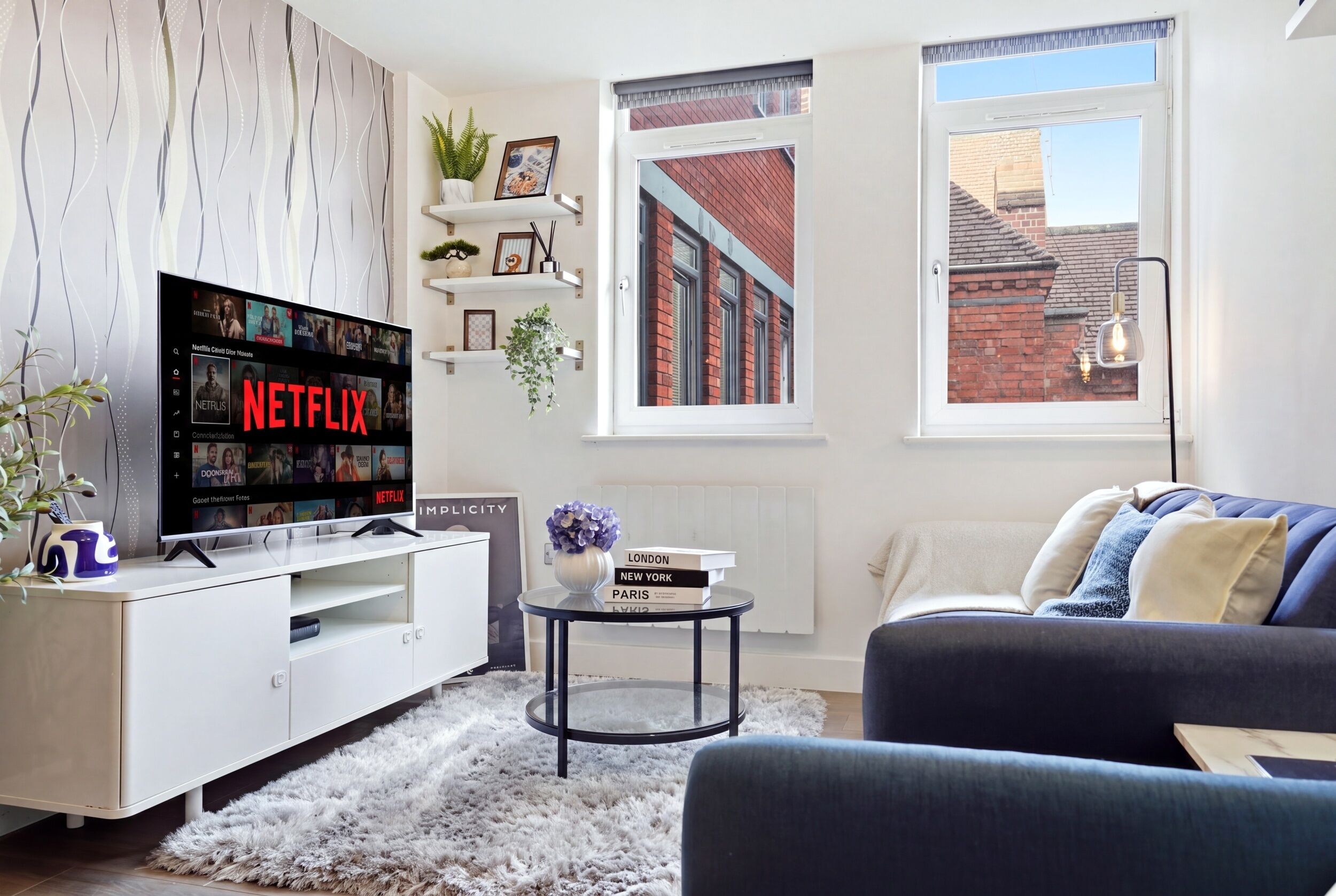 Contractor-friendly Stay | Secure Parking | Near Station | Sleeps 4 - Kenilworth