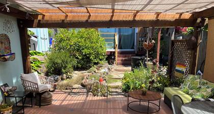 Elegant 2BR/2BA · AC · Walk to BART & Gourmet Ghetto