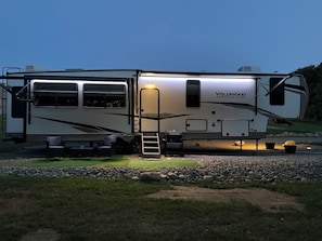 Exterior - Fabulous 3-bedroom RV with direct access to the Sebasticook River! (Benton)