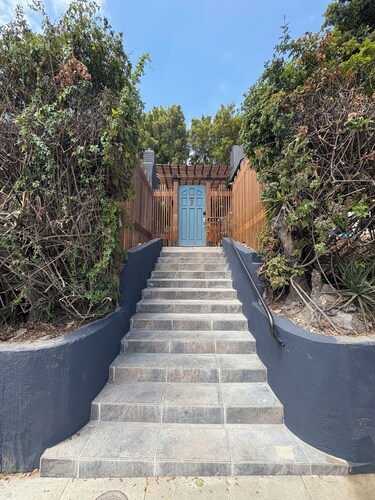 Private 1-bedroom cottage in North Park Neighborhood  walk everywhere