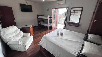 Deluxe suite, veranda, uitzicht op stad