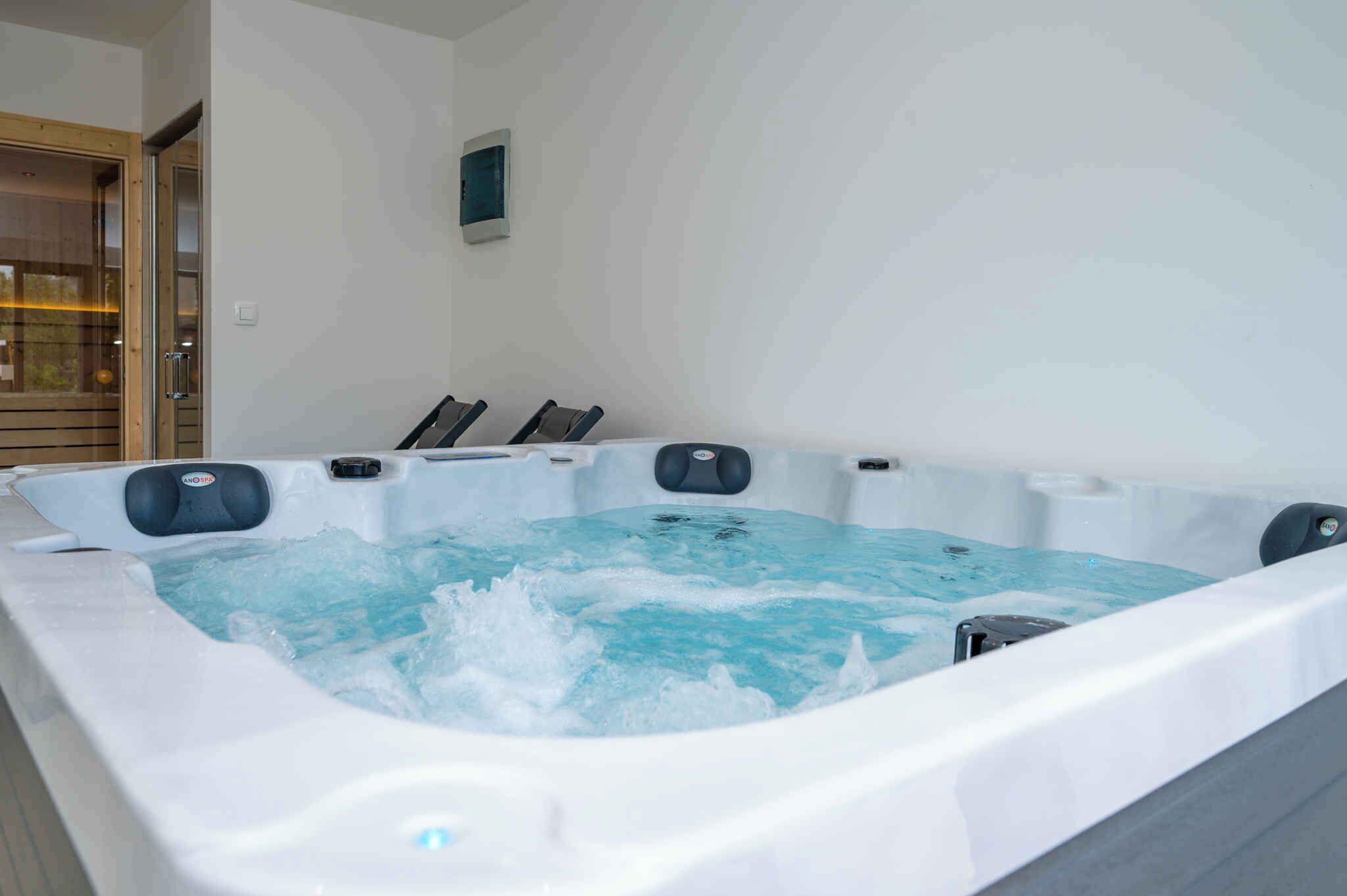Bain à remous intérieur