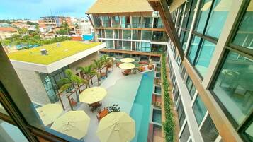 3 piscinas externas