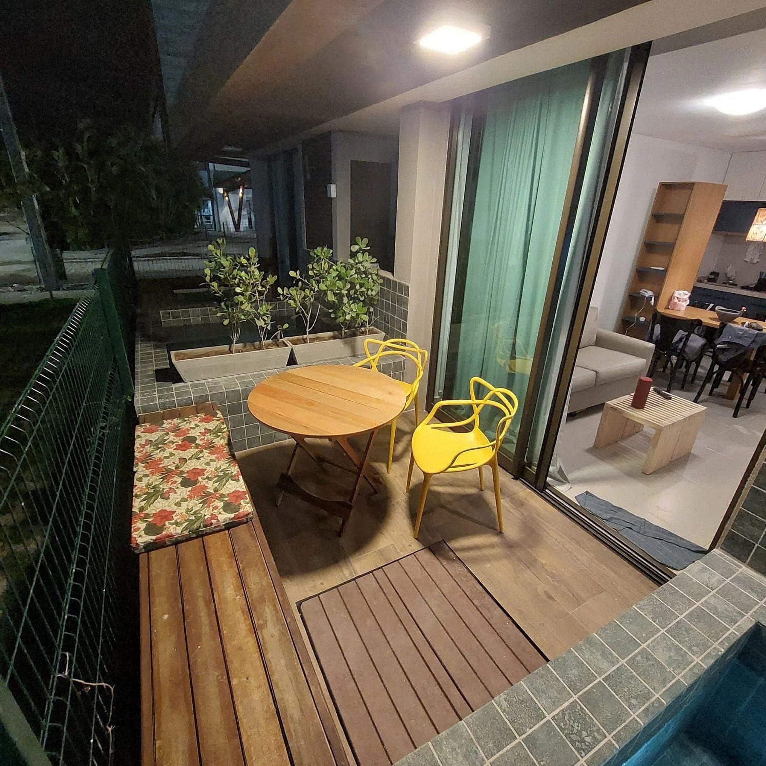 Khu ẩm thực ngoài trời
