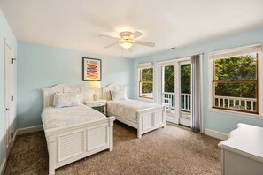 5 bedrooms, iron/ironing board, WiFi (free), bed sheets