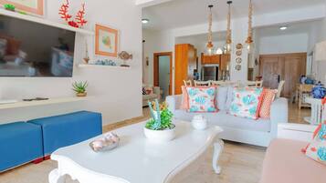 Villa, 3 Bedrooms, Accessible, Private Pool | Living room