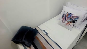 Acesso à internet, roupa de cama