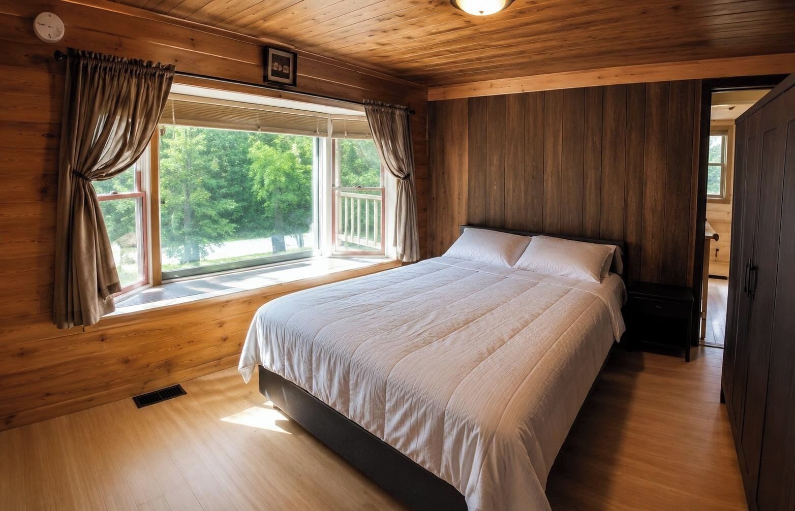 5 quartos, Wi-Fi, roupa de cama