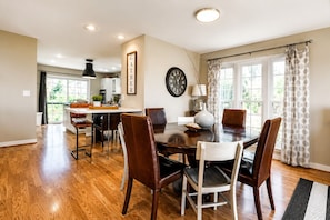 Dining - Tranquil 4-bedroom house with beautiful views in charming Lancaster (Lancaster)