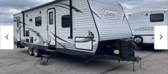 Spacious   recreational vehicle in Cheyenne 2 bunks two sofa beds and one master