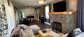 3-bedroom house on outskirts of Olean with peaceful porch back patio & fire pit