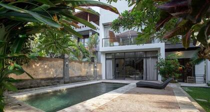 Santai Surf House