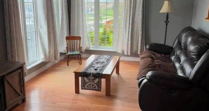 Peaceful 2-bedroom house with beautiful view in Saint Anthony