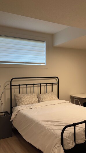WiFi, bed sheets