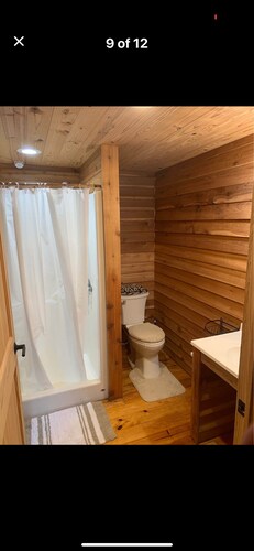Tiny home near SOUTH MOUNTAIN STATE PARK. ONE MILE FROM BROAD RIVER