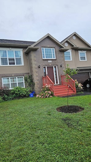 Exterior - East End Suite Rentl (Eastern Passage)