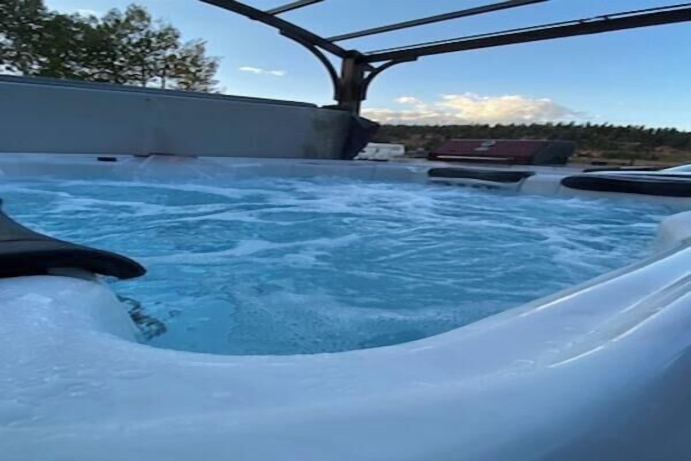 Bain à remous extérieur