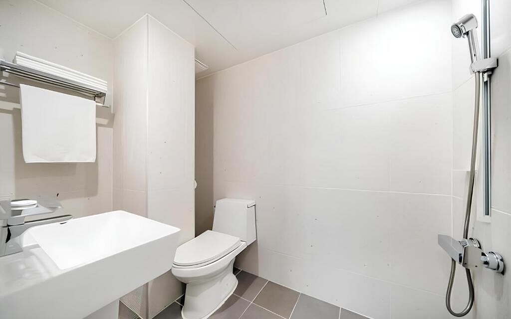 Standard Double Room | Bathroom | Shower, hair dryer, towels, soap