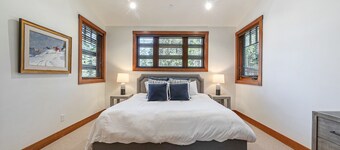 East Village Home 35
