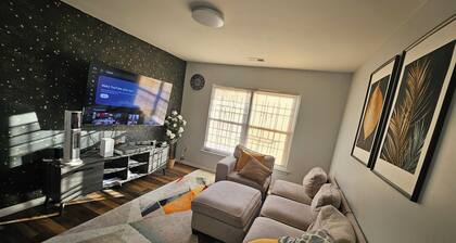 Enjoy this catchy, luxurious, cozy, peaceful, stylish and well decorated space