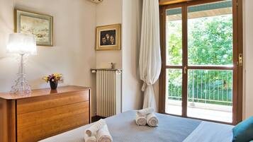 Wifi gratis y ropa de cama
