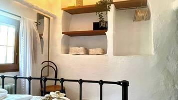 Ferros/tábuas de passar roupa, Wi-Fi, roupa de cama