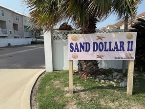 Exterior detail - Cozy Condo with Pool - Walk2Beach - Boat Slip - Sleeps 4 (Corpus Christi)
