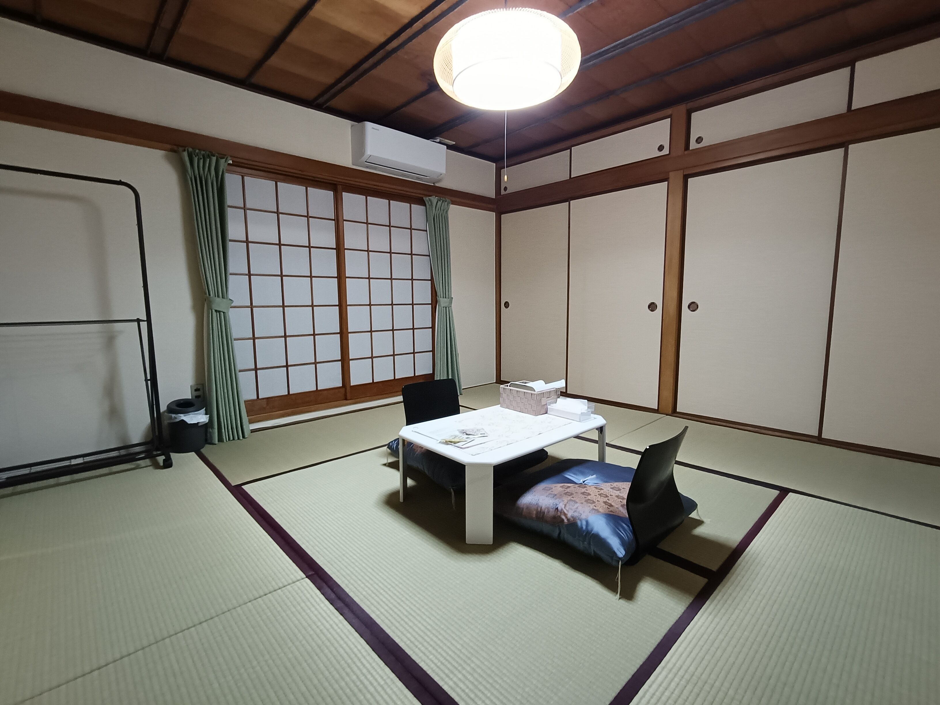 Basic Quadruple Room | Interior