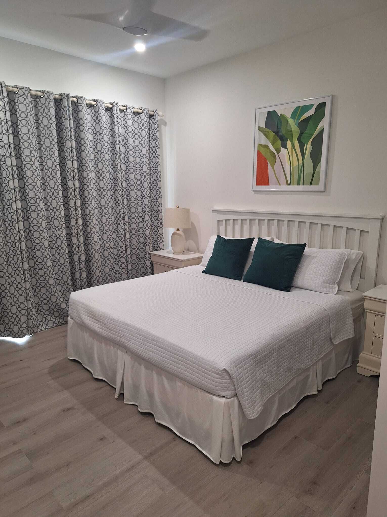 2 bedrooms, iron/ironing board, WiFi (free), bed sheets