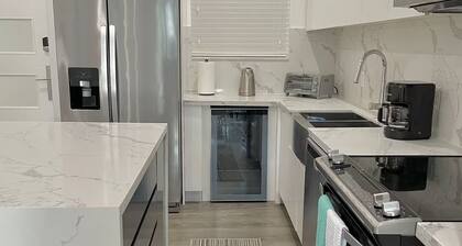 Modern Oceanview 2BR Condo w/Pool & Steps to Beach