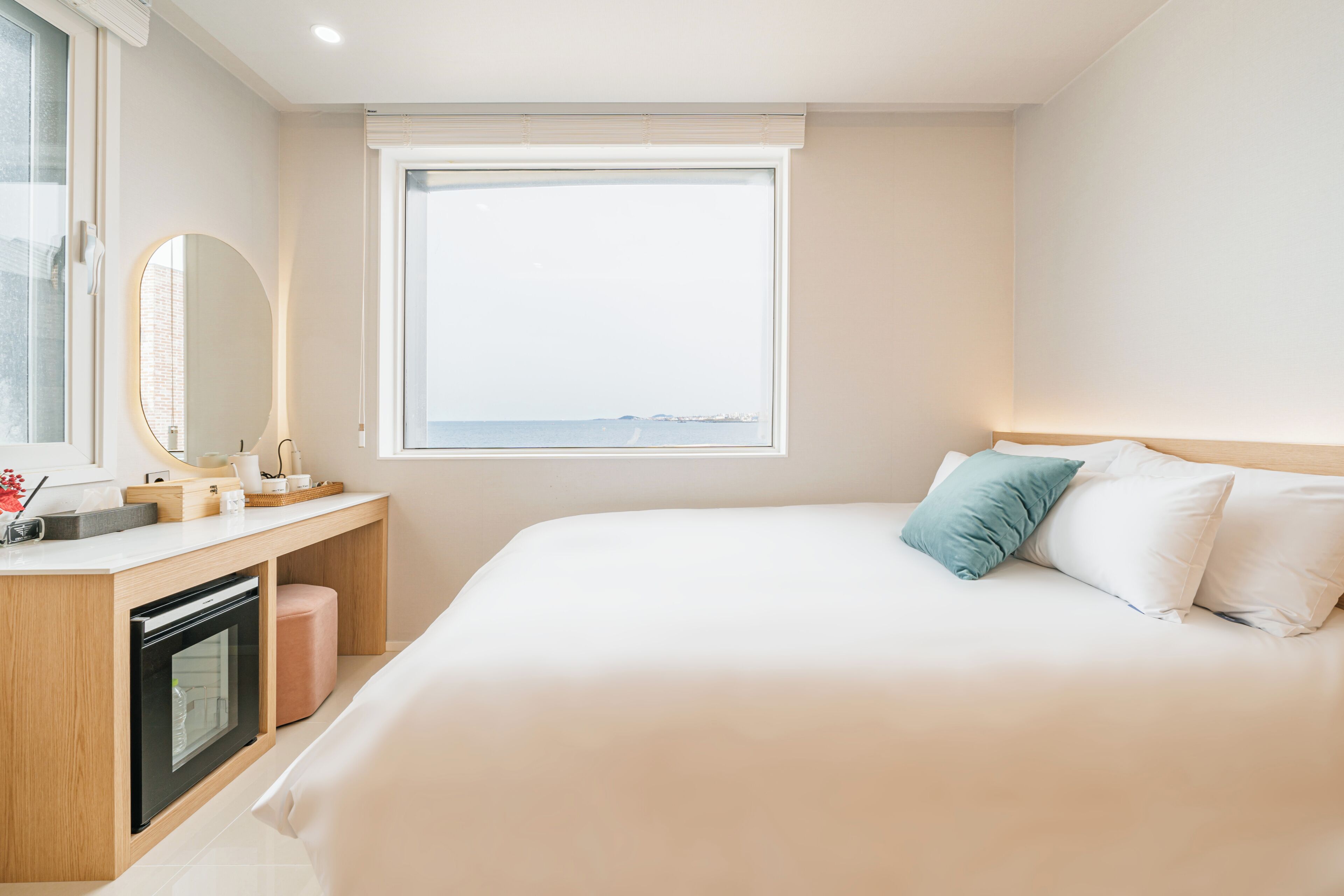 Luxury Double Room | Meja kerja, ruang kerja ramah laptop, dan Wi-Fi gratis