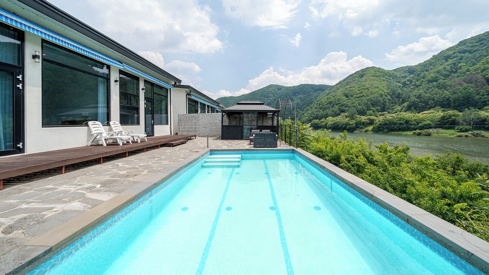 Habitació bàsica, 3 dormitoris (LAKE(Private Pool, BBQ)) | 3 dormitoris i wifi gratuïta 