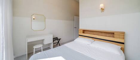 基本客房, 3 間臥室 (LAKE(Private Pool, BBQ)) | 3 間睡房、免費 Wi-Fi