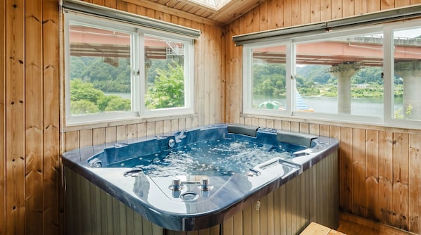 Basic Room, 1 Bedroom (Harmony (Duplex/Jet Spa)) | 1 bedroom, free WiFi