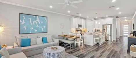 House (2 Bedrooms) | Interior