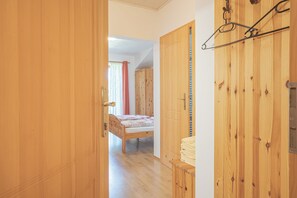 Room - Pivka Tripple Room With Balcony, Pivka, Slovenia (Pivka)