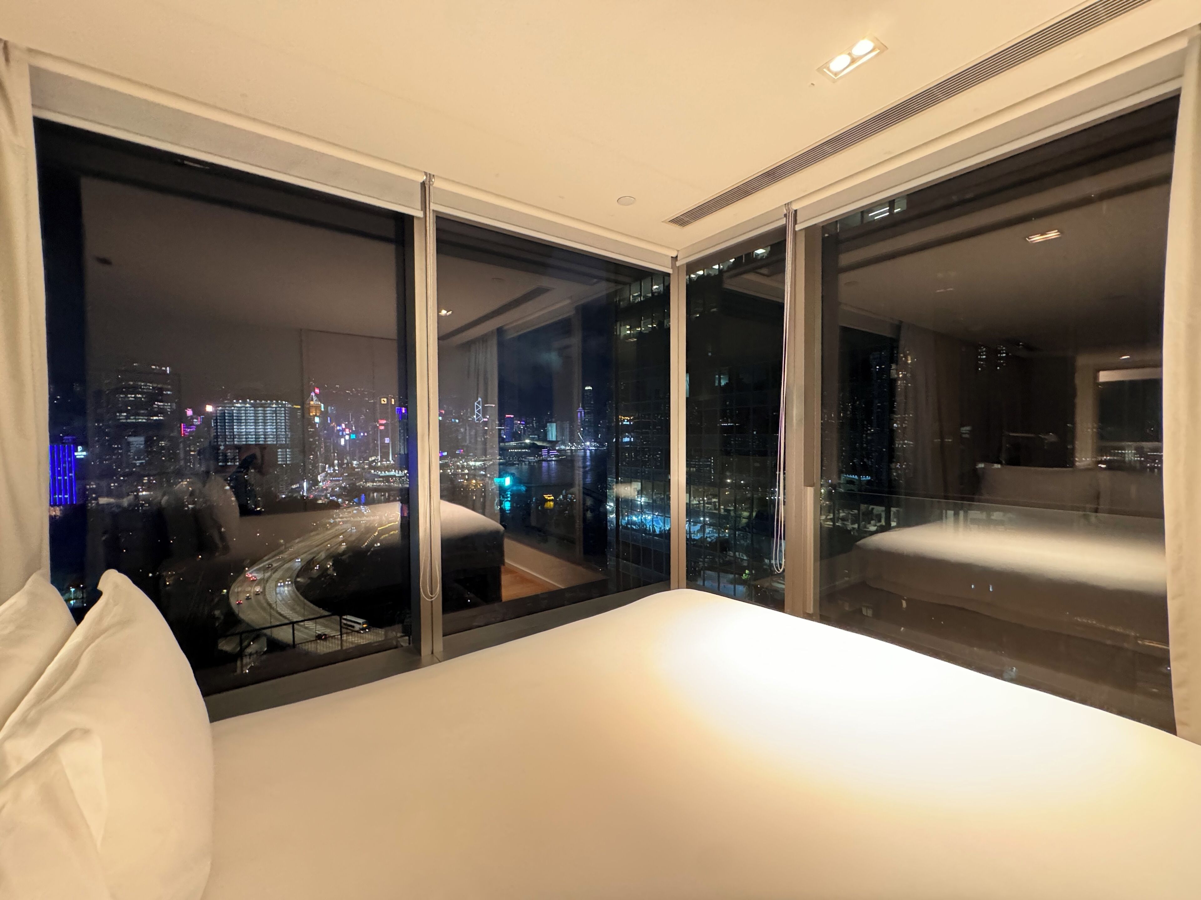 Deluxe Harbour View Suite